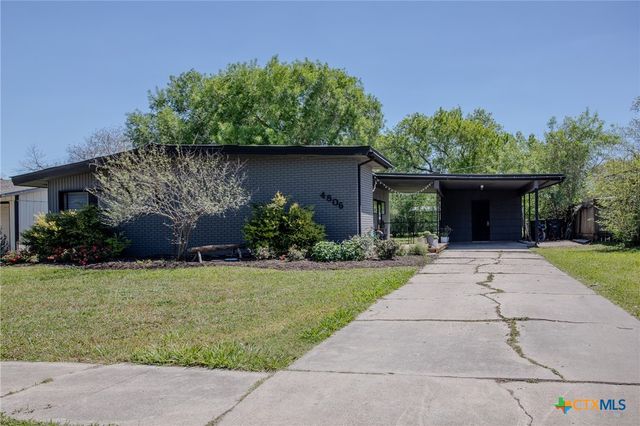 4806 Evergreen Street, Victoria, TX 77904