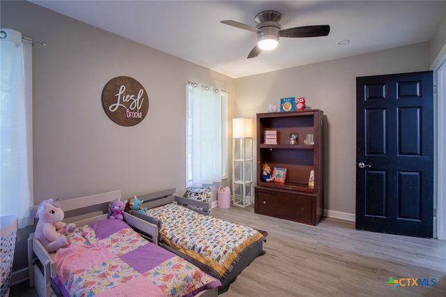 4806 Evergreen Street, Victoria, TX 77904