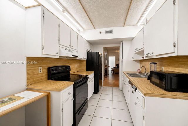 3850 Washington Street 314, Hollywood, FL 33021