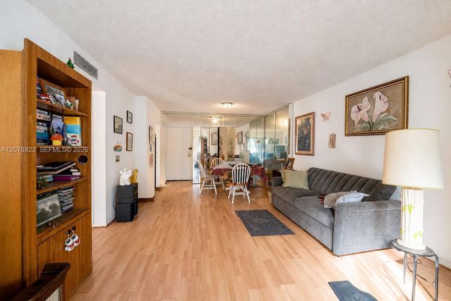 3850 Washington Street 314, Hollywood, FL 33021