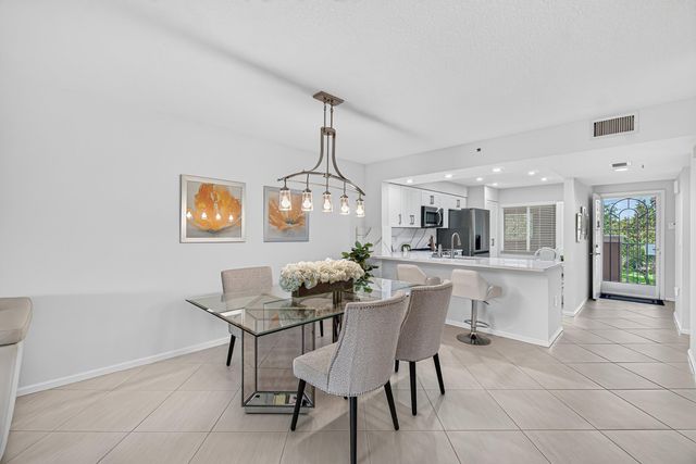 12540 Majesty Circle 303, Boynton Beach, FL 33437