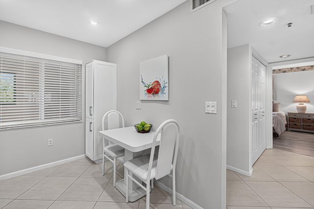 12540 Majesty Circle 303, Boynton Beach, FL 33437