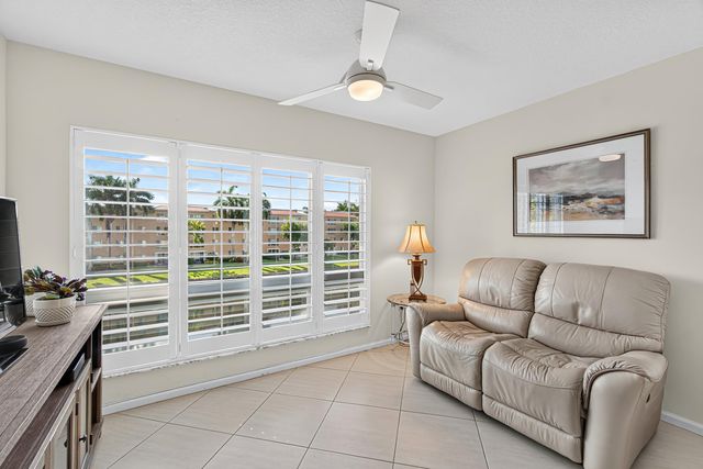 12540 Majesty Circle 303, Boynton Beach, FL 33437