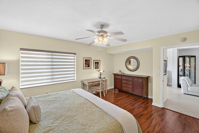 12540 Majesty Circle 303, Boynton Beach, FL 33437