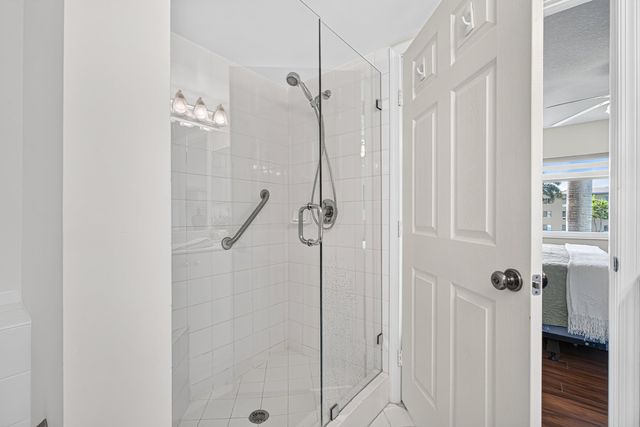 12540 Majesty Circle 303, Boynton Beach, FL 33437