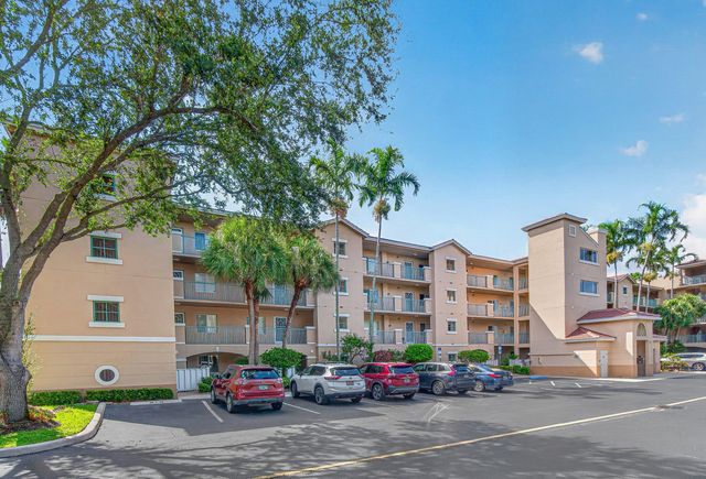 12540 Majesty Circle 303, Boynton Beach, FL 33437