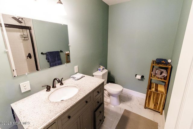 1233 Englemere Boulevard, Toms River, NJ 08757