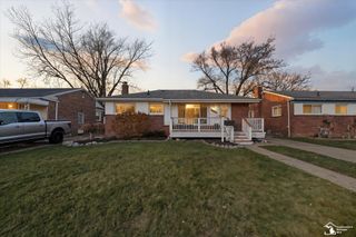 32108 Avondale Street, Westland, MI 48186