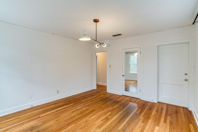 1609 Sunset LN, Austin, TX 78704