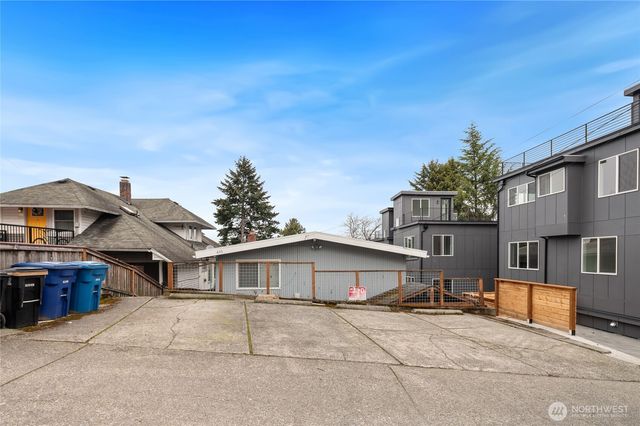 633 W Emerson Street, Seattle, WA 98119