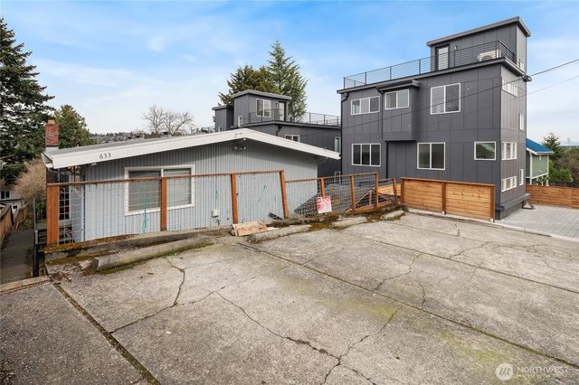 633 W Emerson Street, Seattle, WA 98119