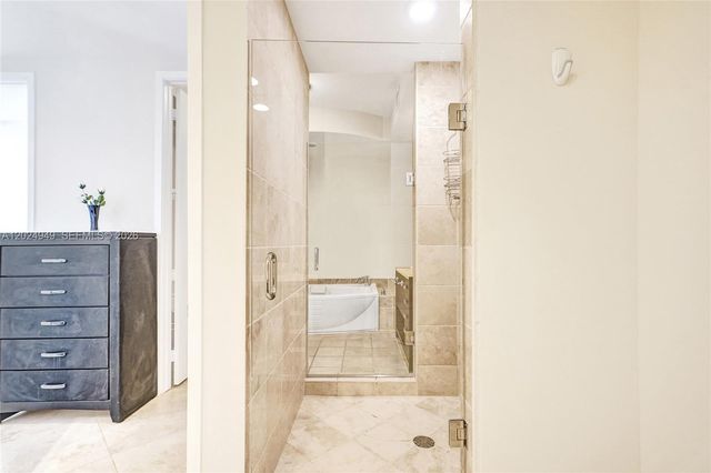 18201 Collins Ave 3707, Sunny Isles Beach, FL 33160