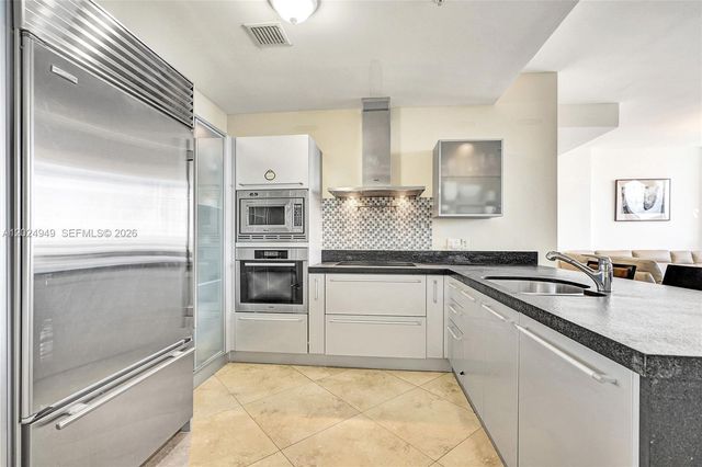 18201 Collins Ave 3707, Sunny Isles Beach, FL 33160