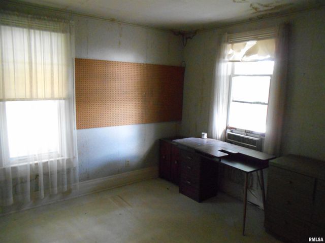 306 S MAIN Street, Avon, IL 61415