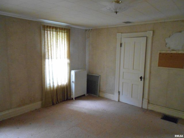 306 S MAIN Street, Avon, IL 61415