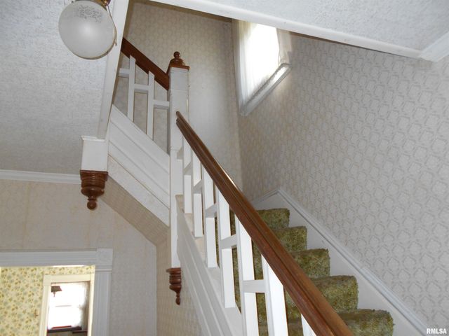 306 S MAIN Street, Avon, IL 61415