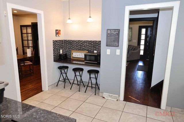 3003 Collingwood Boulevard, Toledo, OH 43610