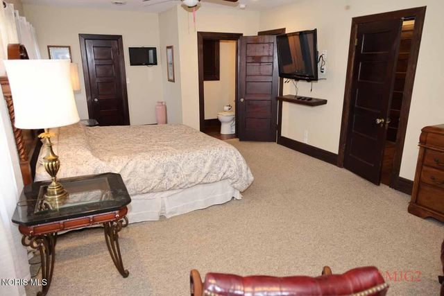 3003 Collingwood Boulevard, Toledo, OH 43610