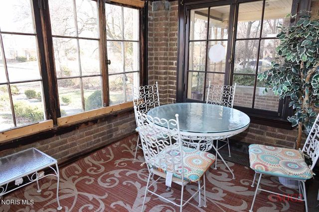 3003 Collingwood Boulevard, Toledo, OH 43610