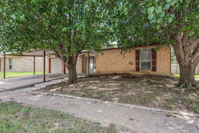 6320 Rebecca Lane, Watauga, TX 76148
