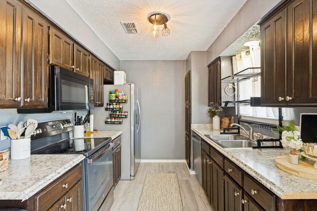 6320 Rebecca Lane, Watauga, TX 76148