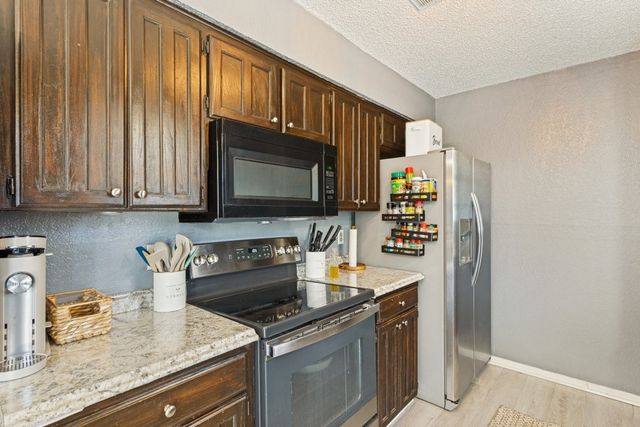 6320 Rebecca Lane, Watauga, TX 76148