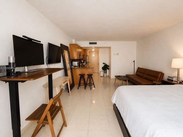 19201 Collins Avenue 1025, Sunny Isles Beach, FL 33160