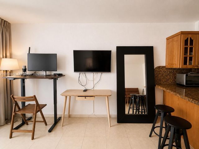 19201 Collins Avenue 1025, Sunny Isles Beach, FL 33160