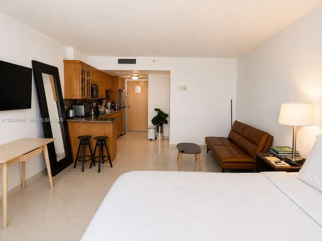 19201 Collins Avenue 1025, Sunny Isles Beach, FL 33160