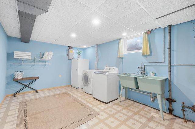 1436 E Old Shakopee Road, Bloomington, MN 55425