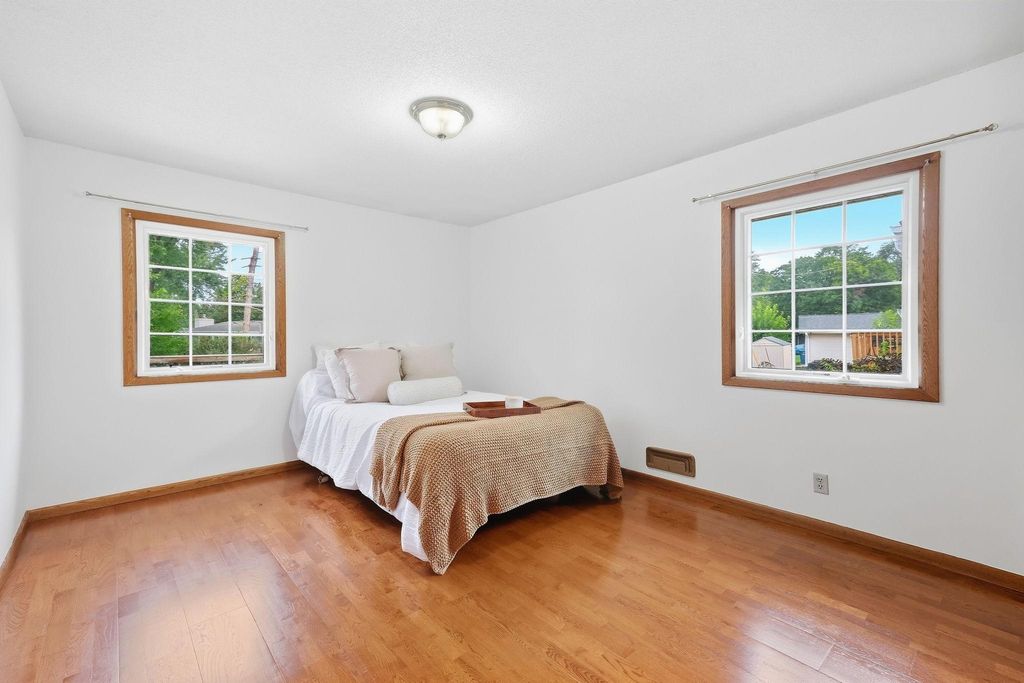 1436 E Old Shakopee Road, Bloomington, MN 55425 — photo 5