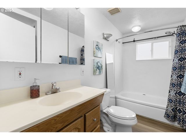 7324 Se Crystal Springs Blvd, Portland, OR 97206