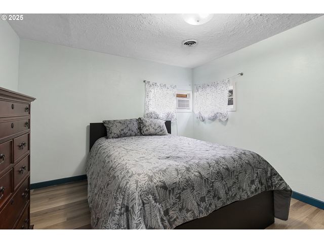 7324 Se Crystal Springs Blvd, Portland, OR 97206