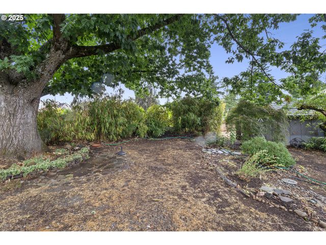 7324 Se Crystal Springs Blvd, Portland, OR 97206