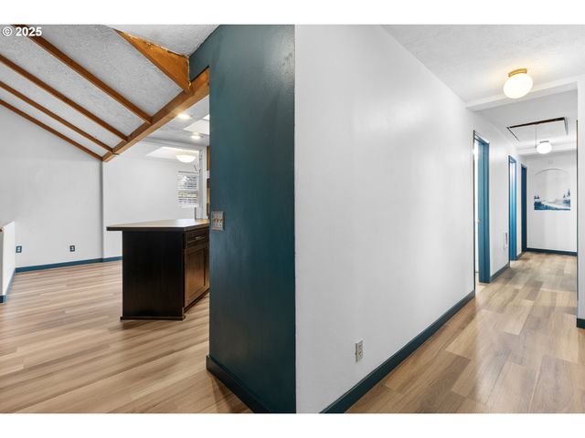 7324 Se Crystal Springs Blvd, Portland, OR 97206