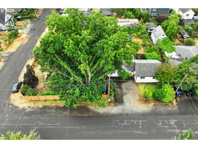 7324 Se Crystal Springs Blvd, Portland, OR 97206