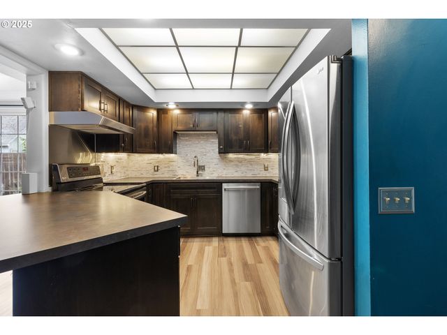 7324 Se Crystal Springs Blvd, Portland, OR 97206