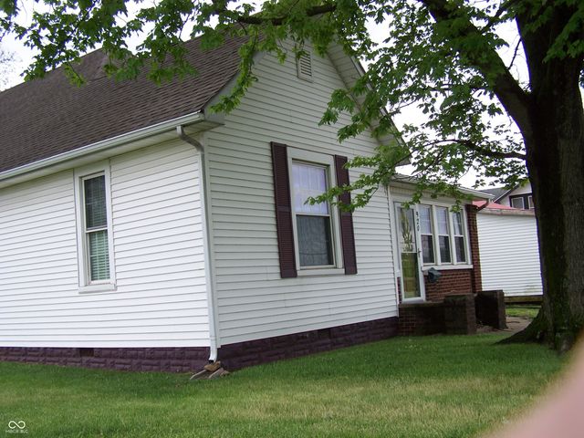 920 N Ewing Street, Seymour, IN 47274