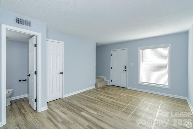 300 E Charlotte Avenue 4, Mount Holly, NC 28120