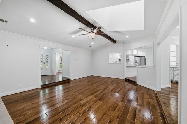 1804 Hillvalley Drive, Arlington, TX 76013