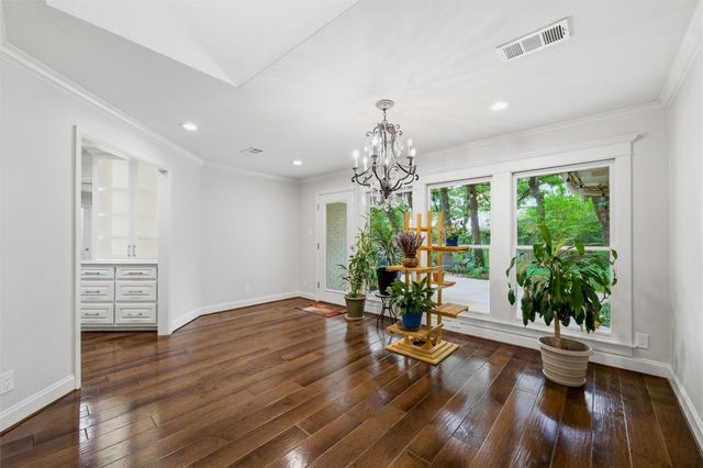 1804 Hillvalley Drive, Arlington, TX 76013