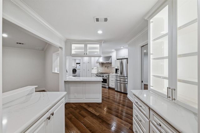 1804 Hillvalley Drive, Arlington, TX 76013