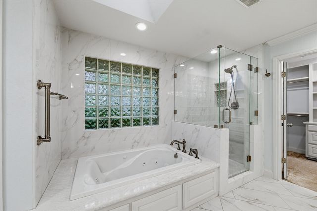 1804 Hillvalley Drive, Arlington, TX 76013
