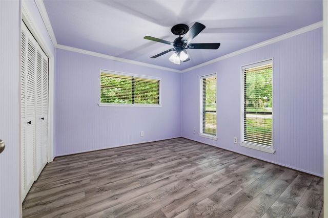1804 Hillvalley Drive, Arlington, TX 76013