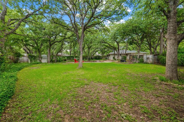 1804 Hillvalley Drive, Arlington, TX 76013