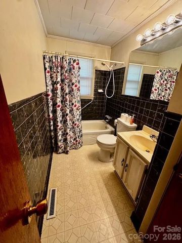 1923 Campbell Road, Newton, NC 28658