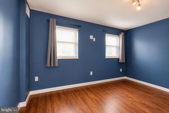 9745 PORTIS RD, Philadelphia, PA 19115