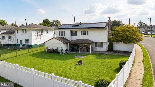 9745 PORTIS RD, Philadelphia, PA 19115