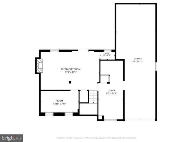 9745 PORTIS RD, Philadelphia, PA 19115