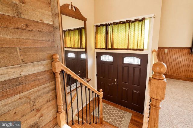 9745 PORTIS RD, Philadelphia, PA 19115